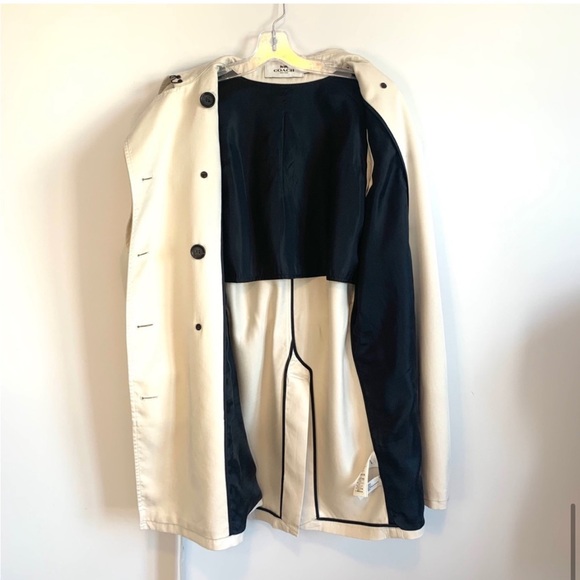 Convertible coach trench/ sleeveless dress/ cape - Picture 9 of 16